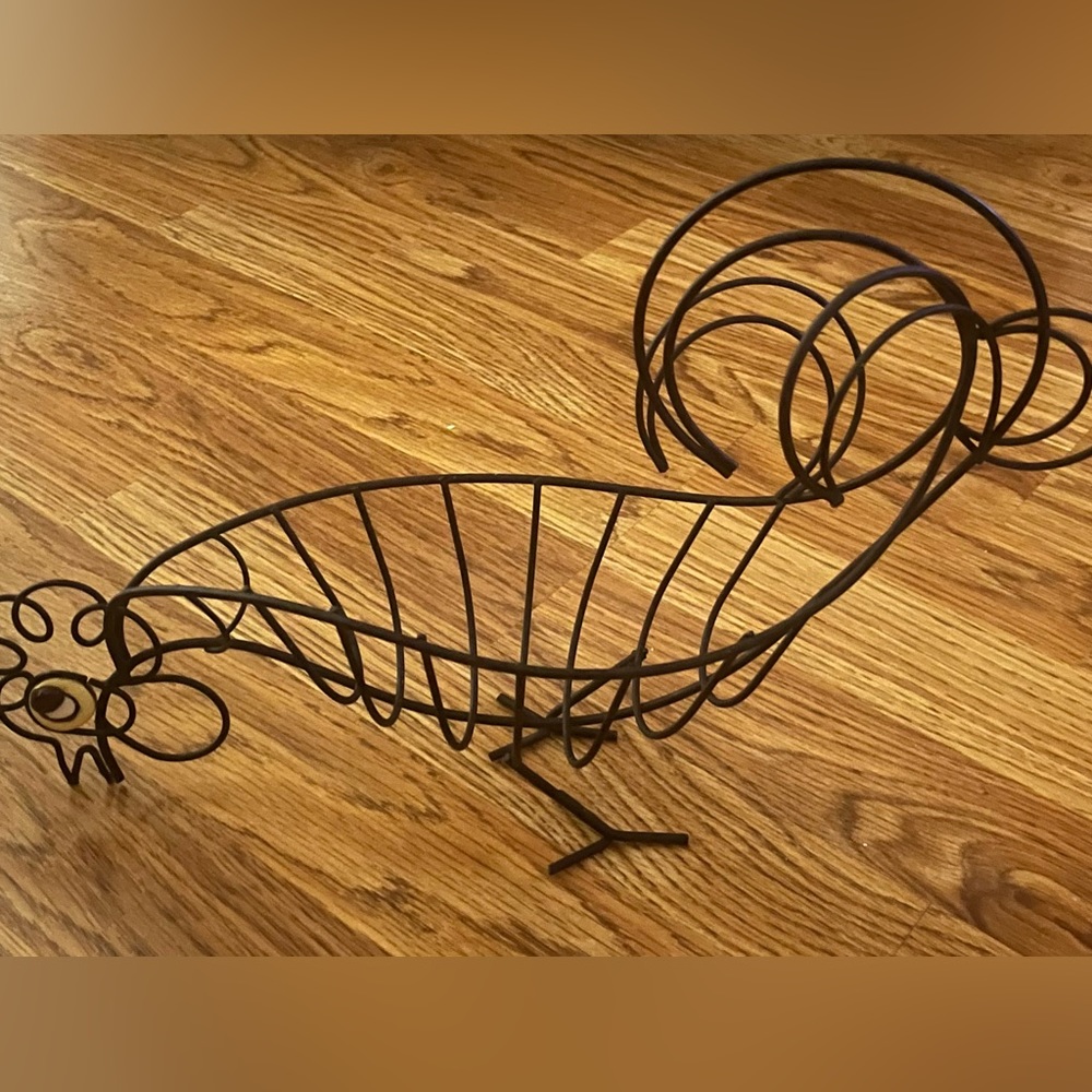 Vintage Hen Shaped Wire Egg Basket - Easter Decor